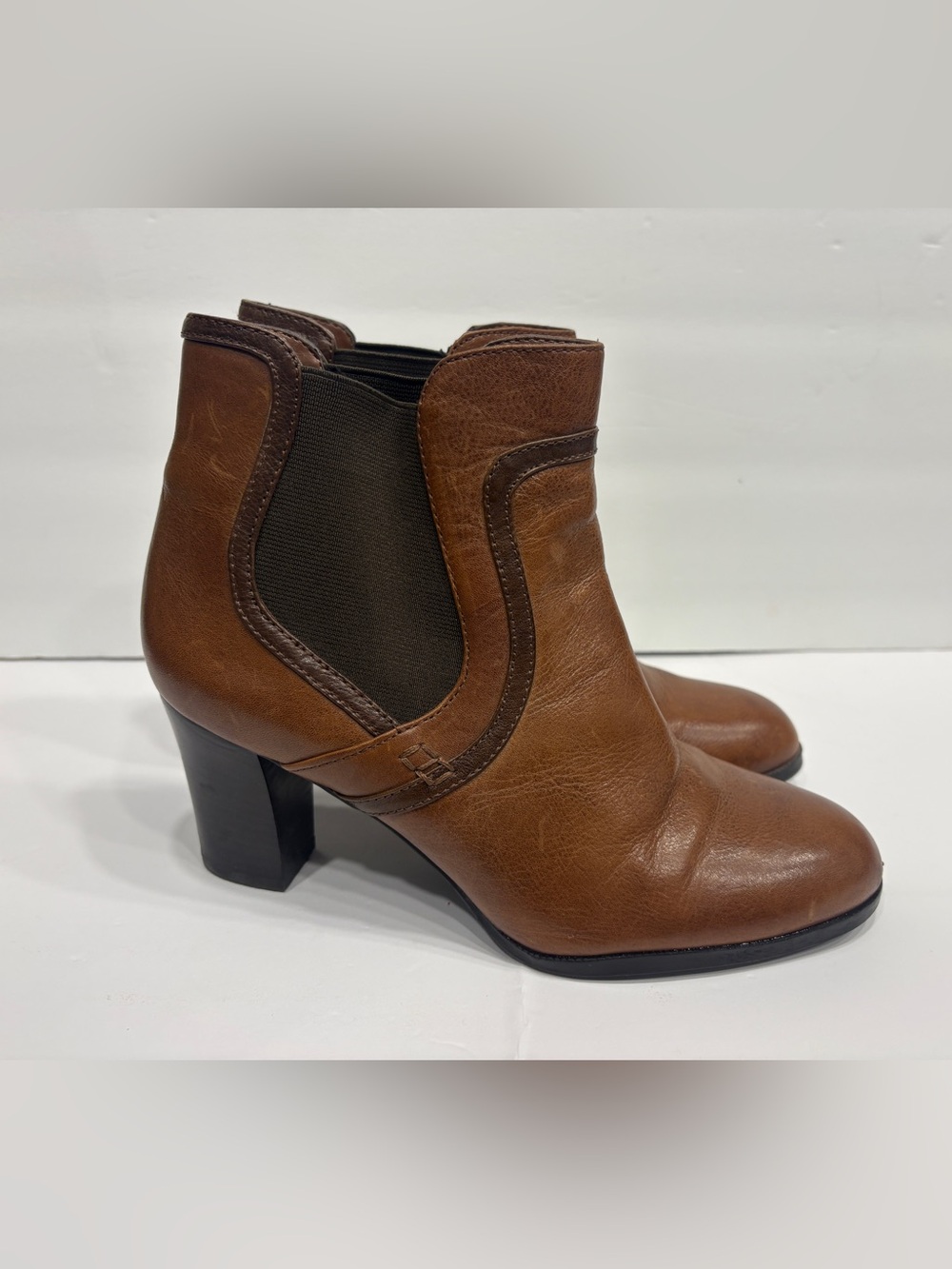 Naturalizer Lainey Leather Chelsea Booties Brown Wide Width 8W